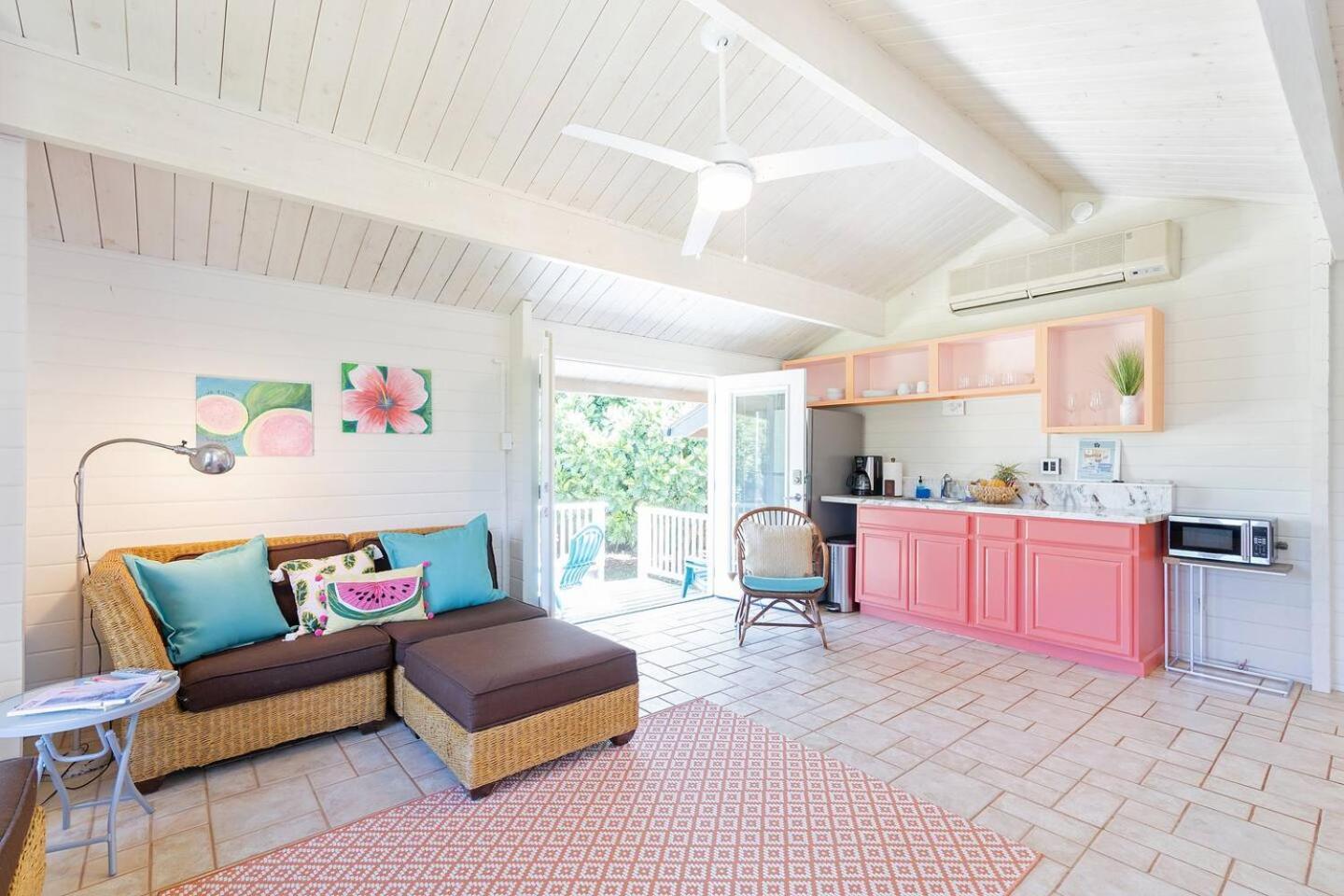 North Shore Garden Apartment *